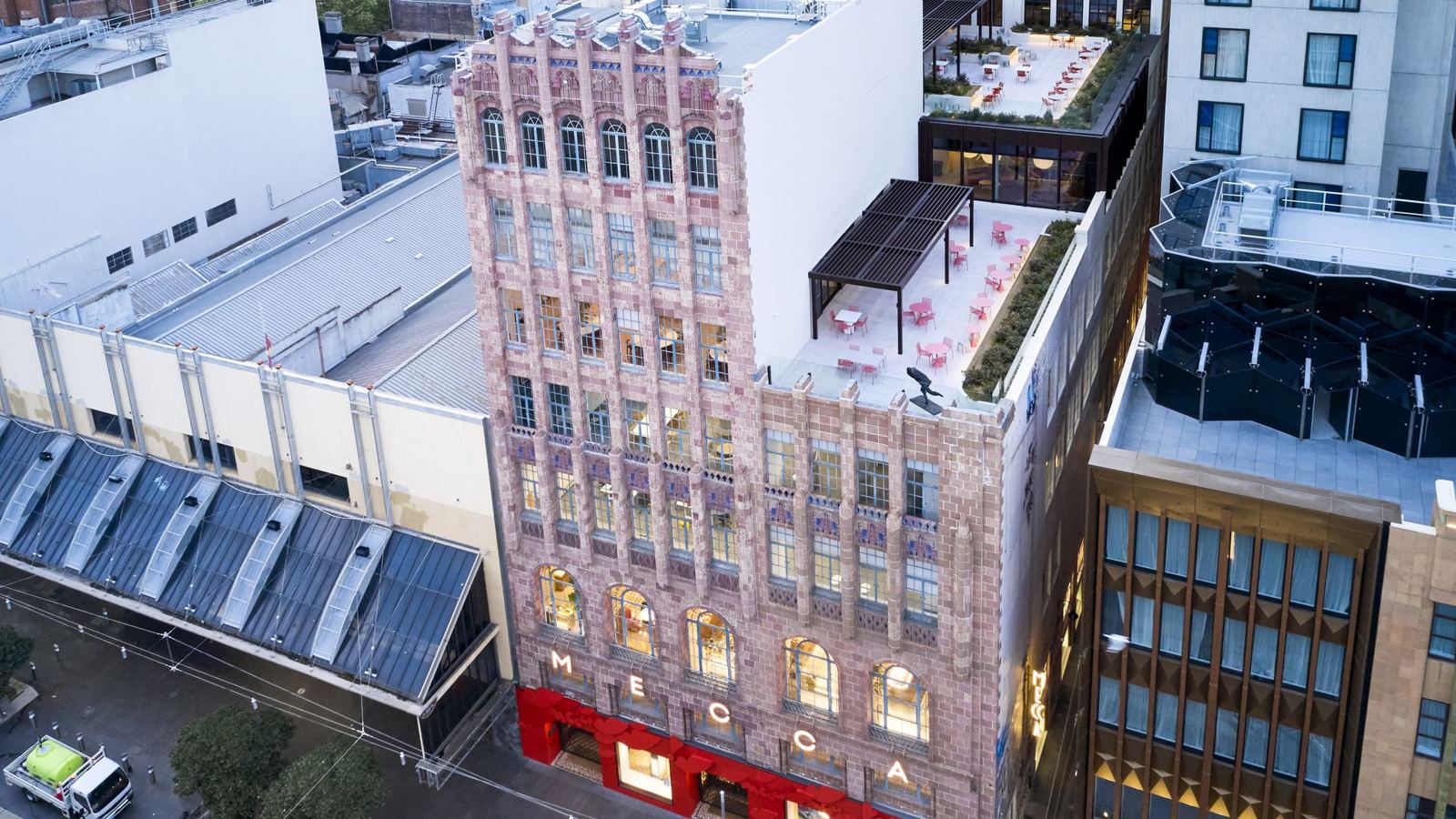 299 Bourke Street, Melbourne — base building and landlord works.